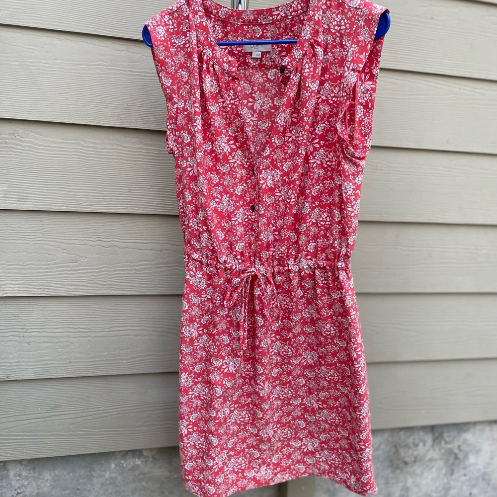 LOFT Red and White Floral Blouse
